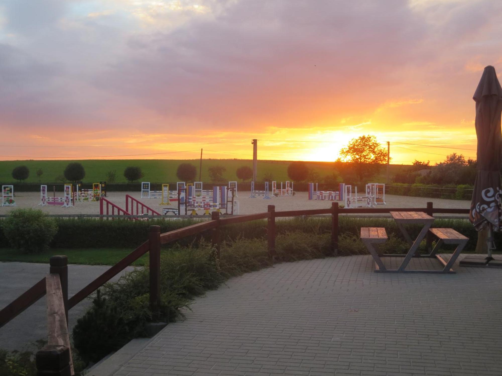 Penzion Jizdarna Sucha Litomyšl Buitenkant foto